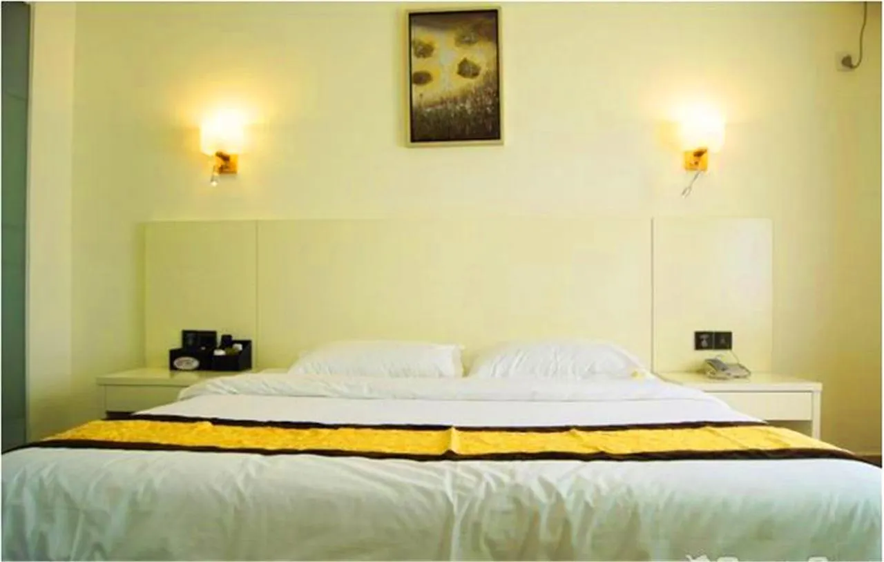 **  Sanya Yueli Express Hotel China