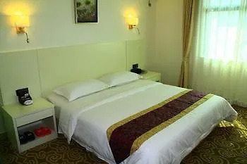 Sanya Yueli Express Hotel 2*,  Kina
